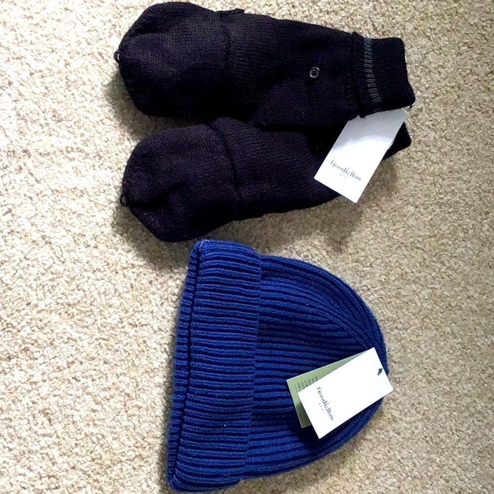 Goodfellow set of beanie, and mittens!